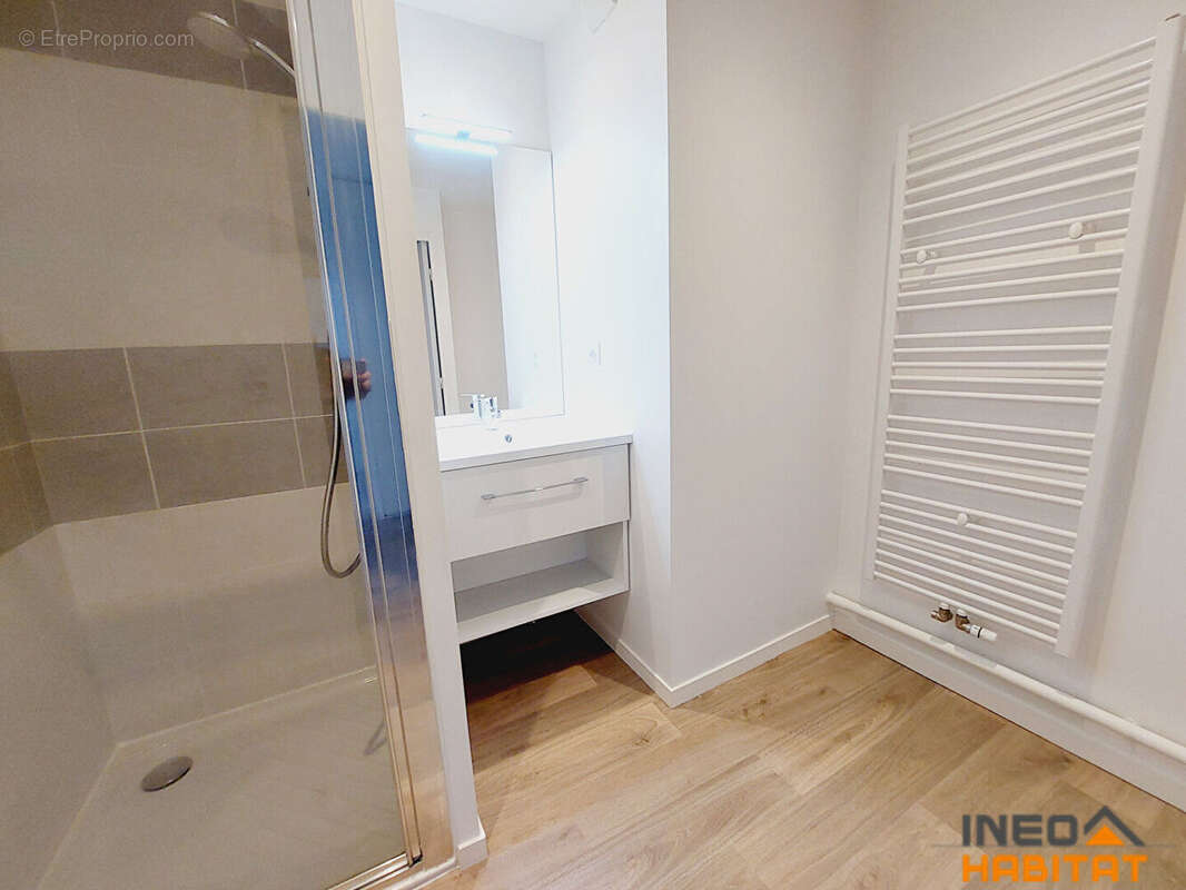 Appartement à MELESSE