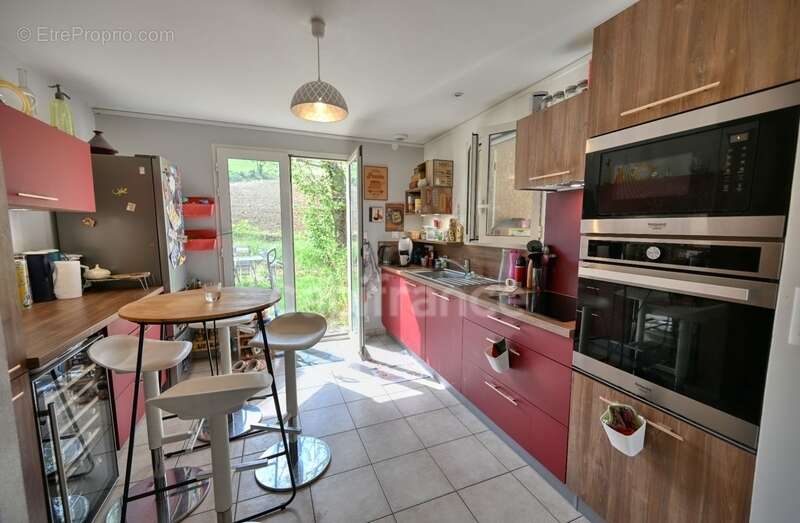 Appartement à COURZIEU