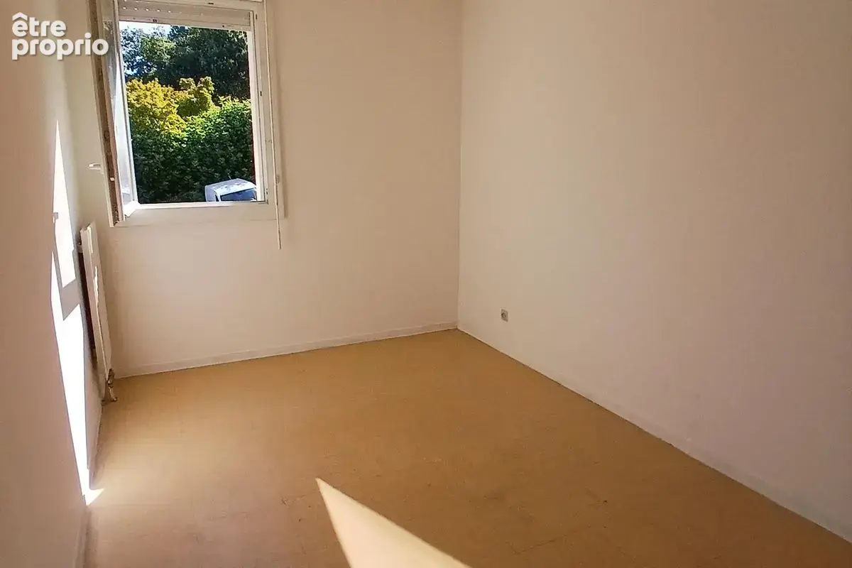 En exclusivité T4 de 80m² avec terrasse de 6m² dans copropriété entièrement réhabilité - photo 5