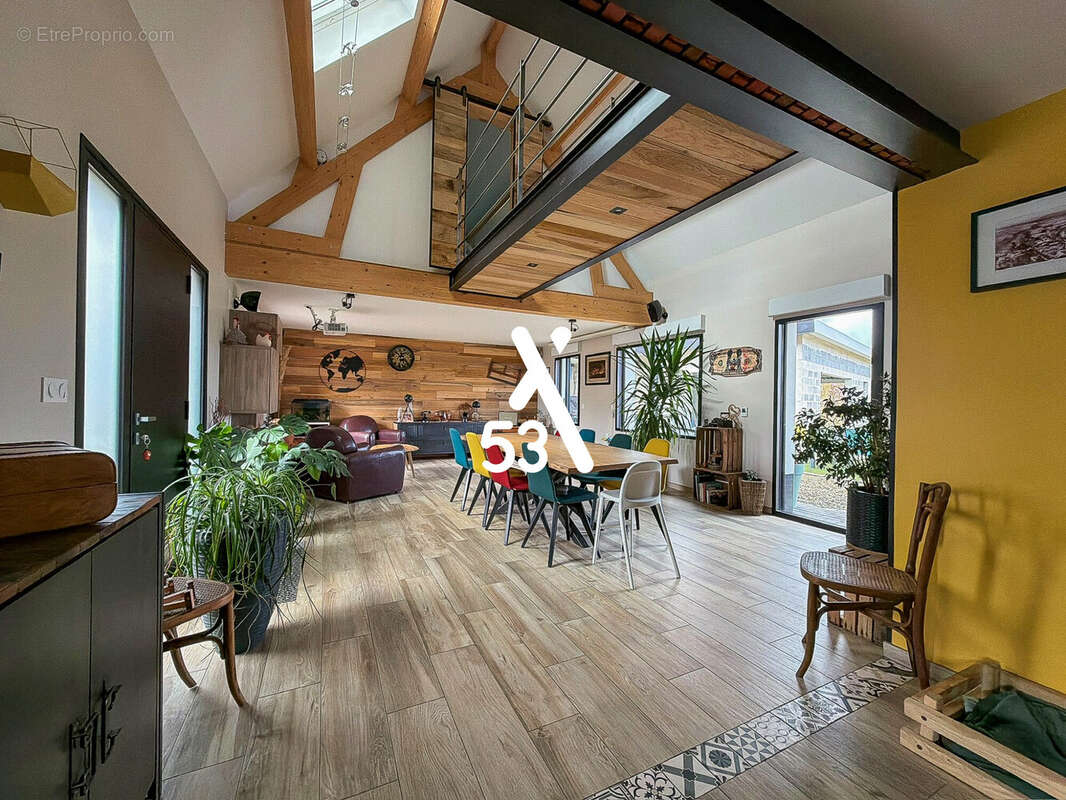 Maison à ACQUIN-WESTBECOURT