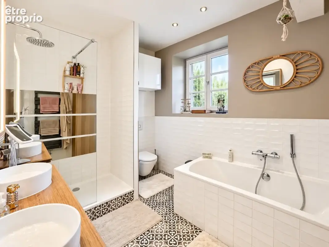 Domaine landais de 408 m² – 3 gîtes, piscine chauffée et 7,2 hectares - photo 8
