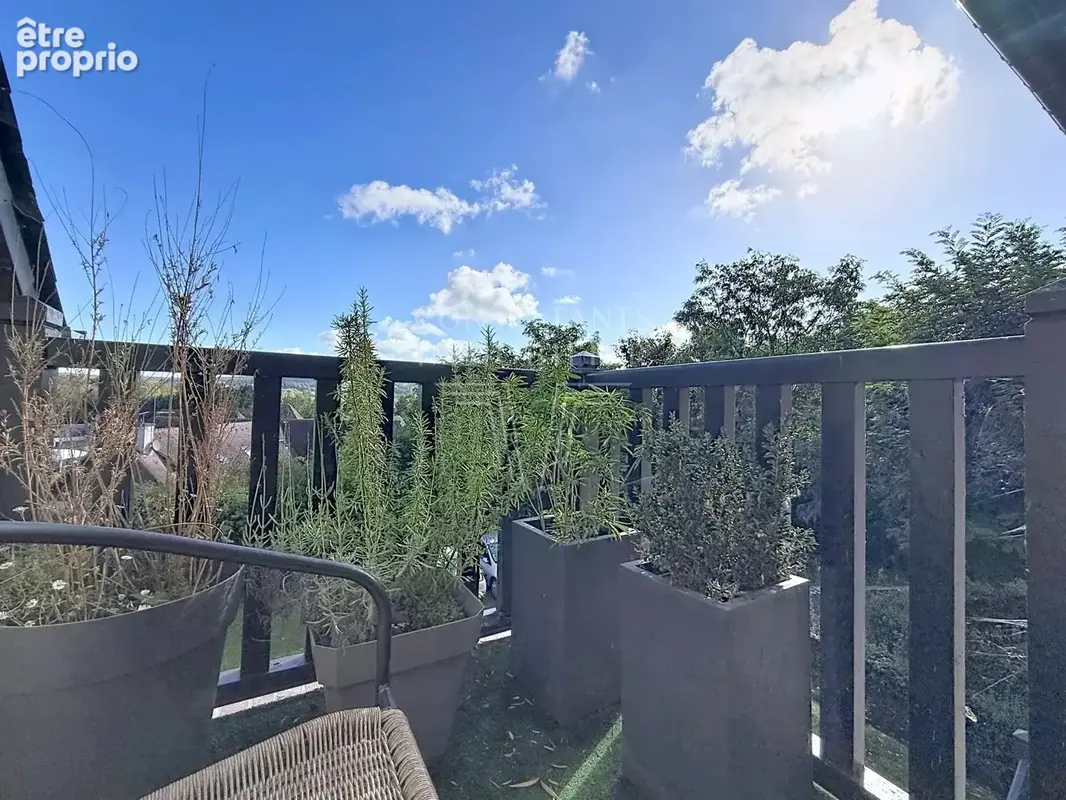 Trois pièces lumineux résidence avec piscine et tennis - photo 16