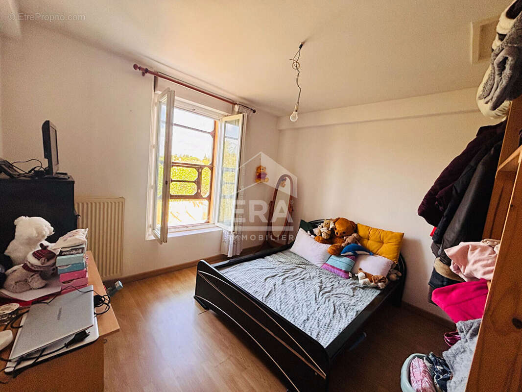 Maison 234m² à sainte-eulalie - photo 15
