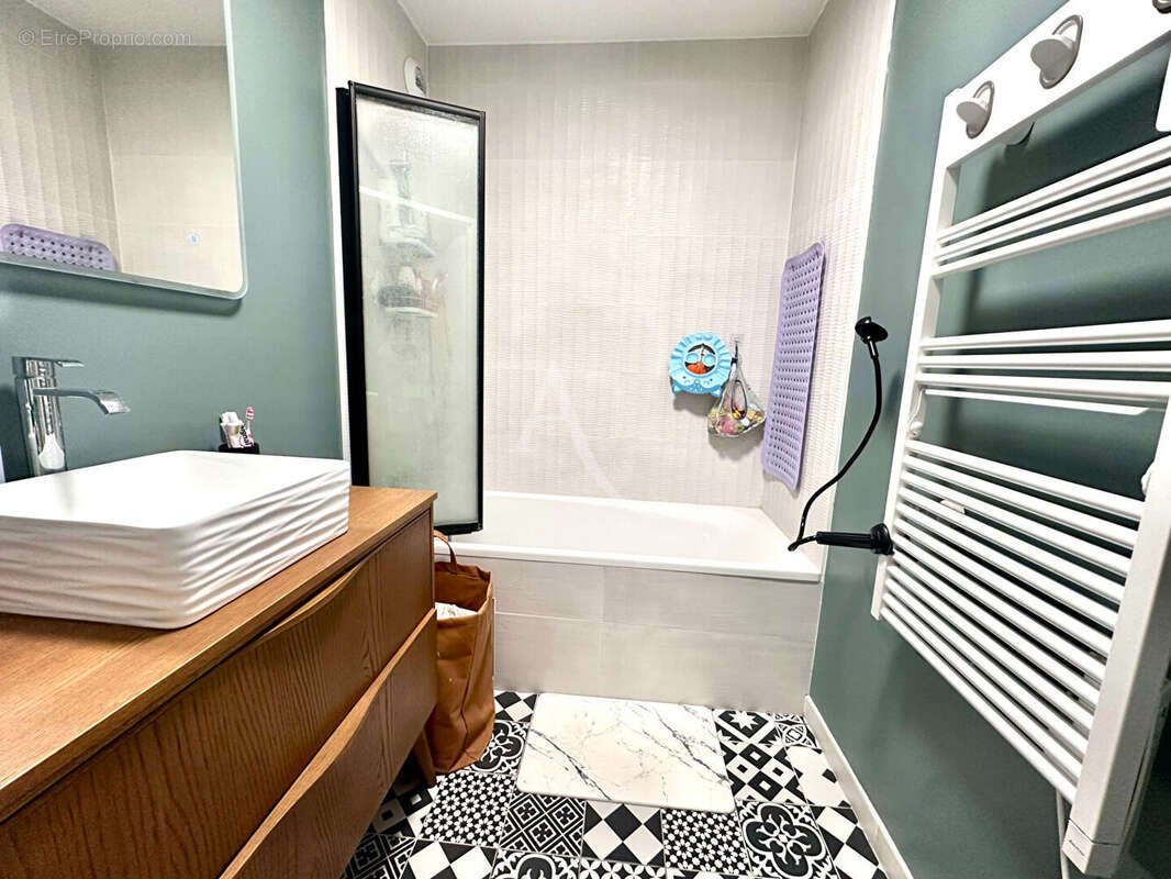 Appartement à BUSSY-SAINT-GEORGES