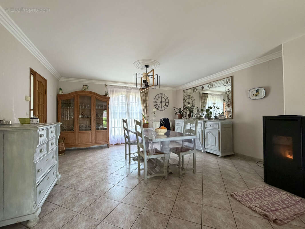 Maison à NOUVION