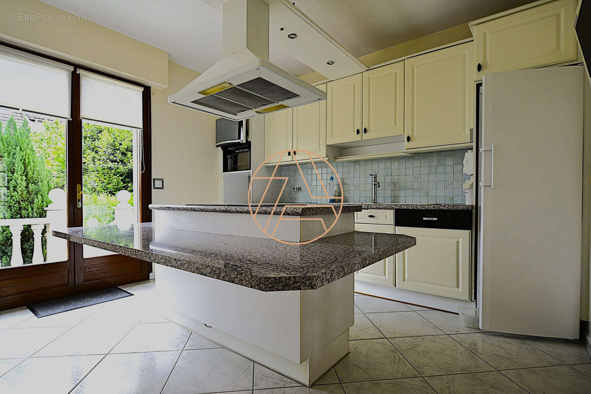 Maison à ORMESSON-SUR-MARNE