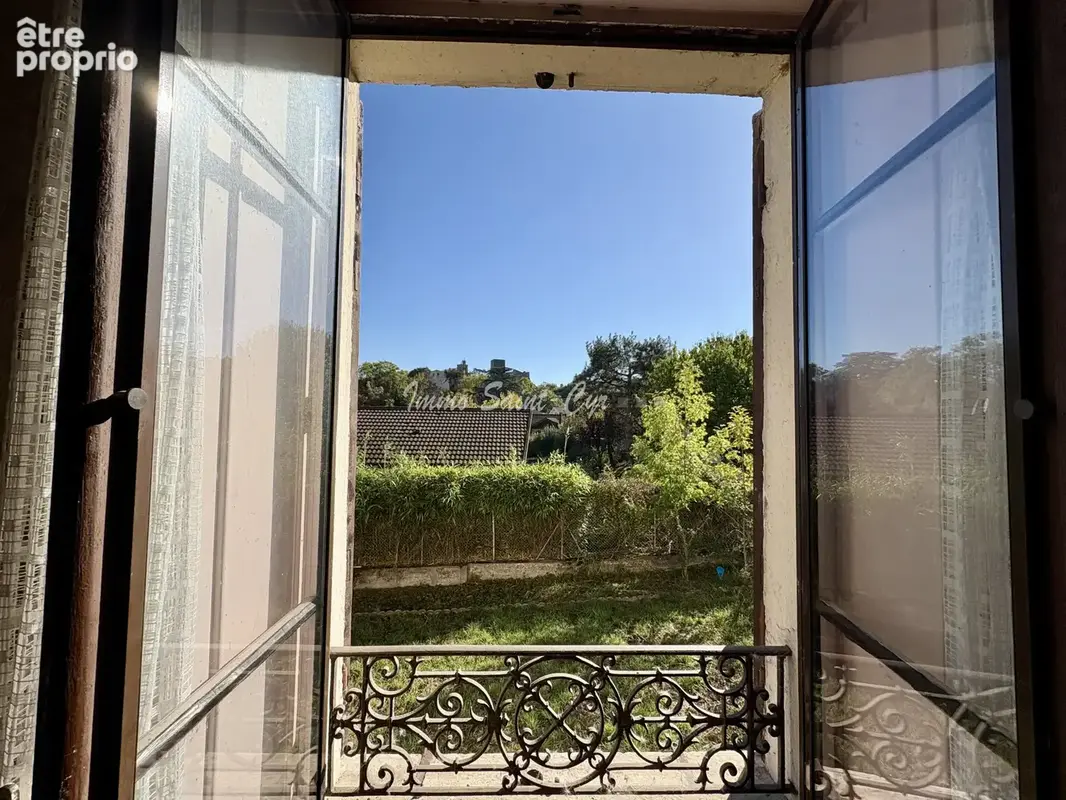Maison de caractère à rénover de 1850   Très belle vue et beau potentiel - photo 2
