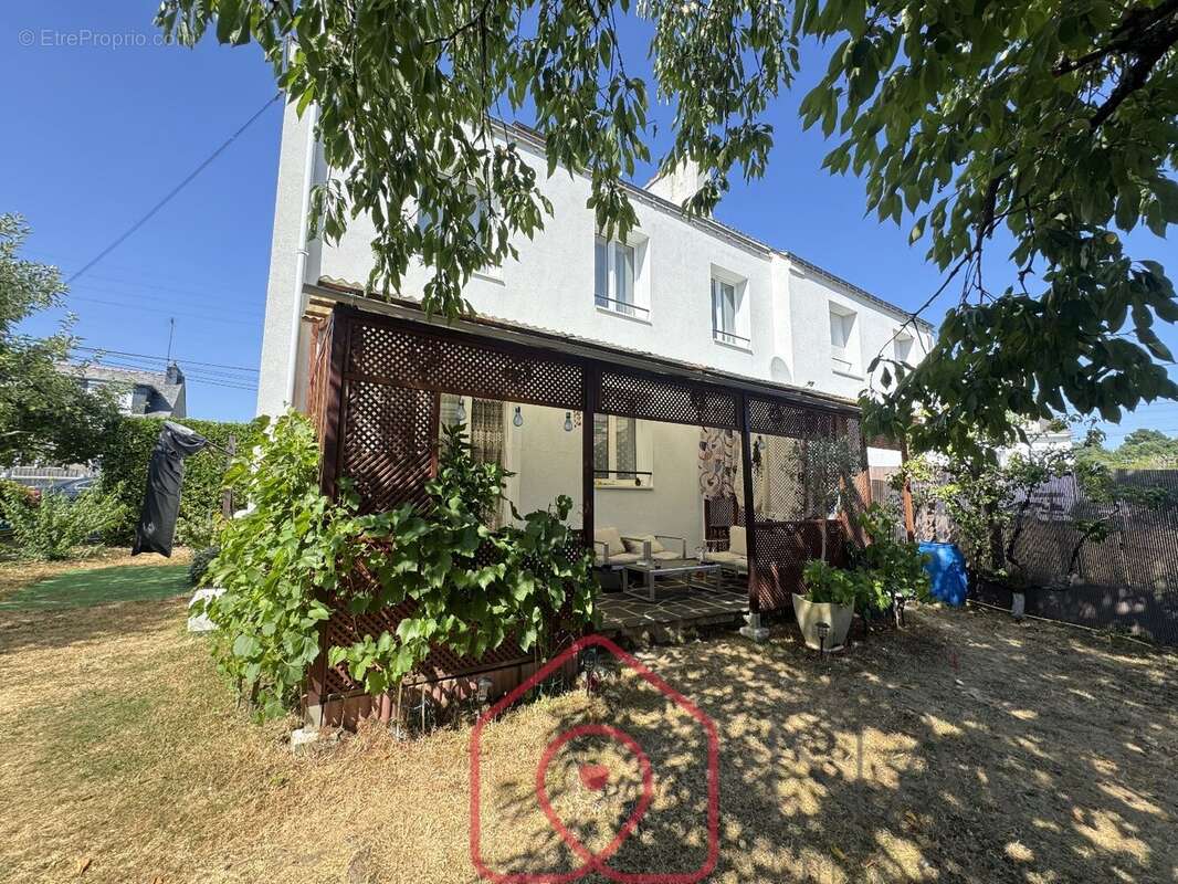 Maison de ville rénovée de 119 m²  À deux pas du centre-ville de Pontivy 212000 FAI - photo 14