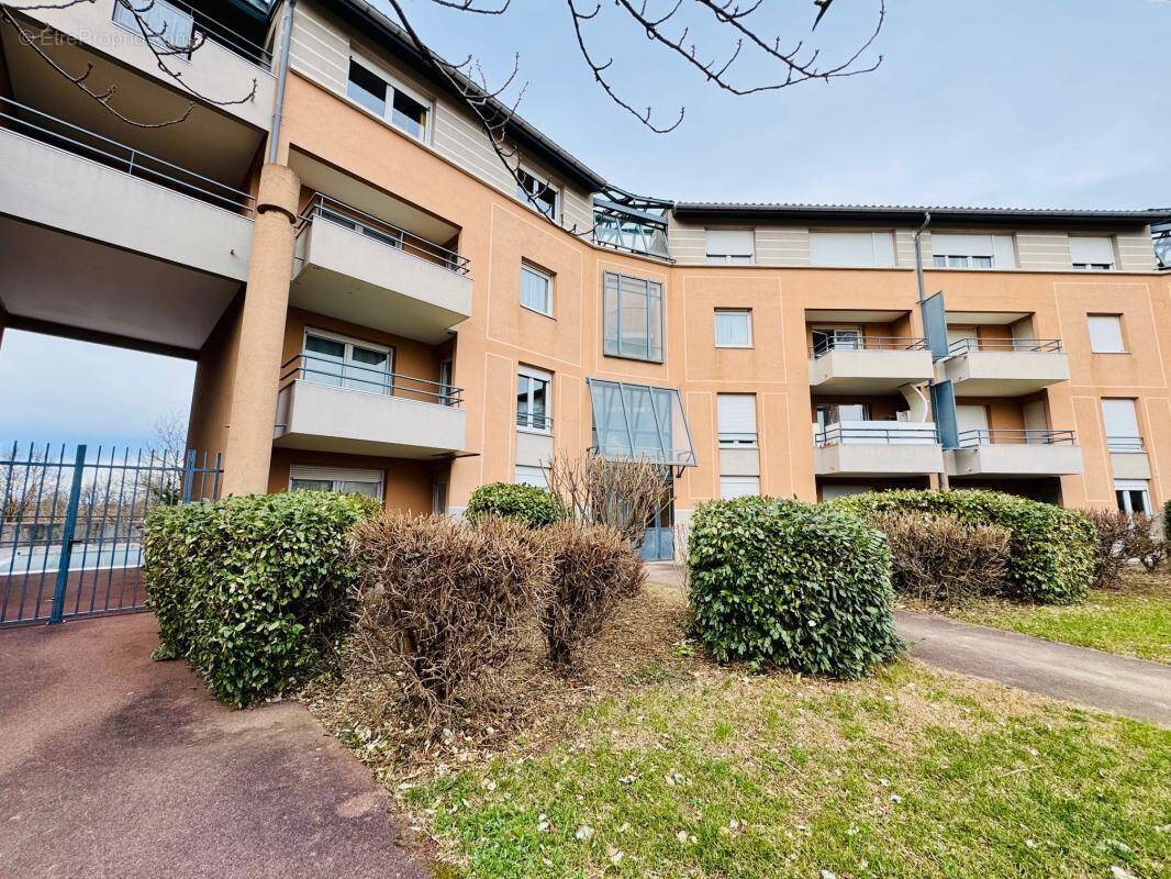 Appartement à VILLEFONTAINE