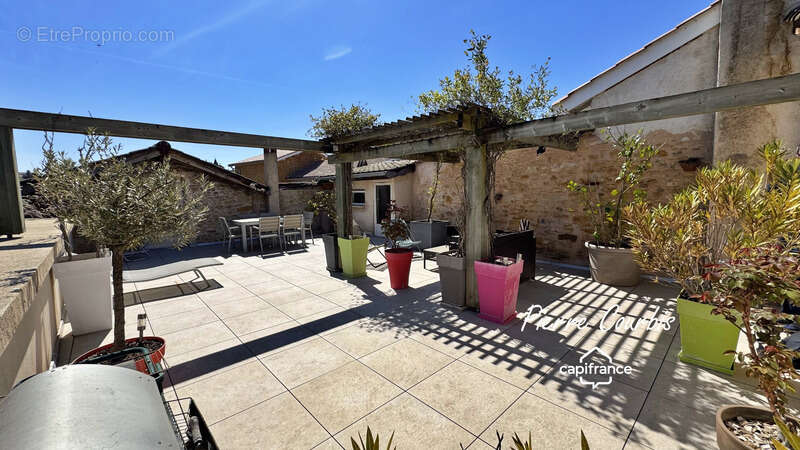 Maison à POUILLY-LE-MONIAL