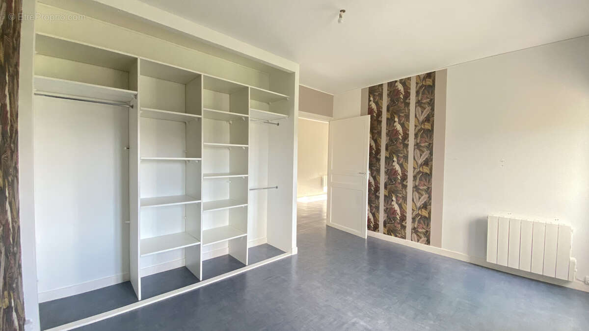 Maison à CHENAC-SAINT-SEURIN-D&#039;UZET