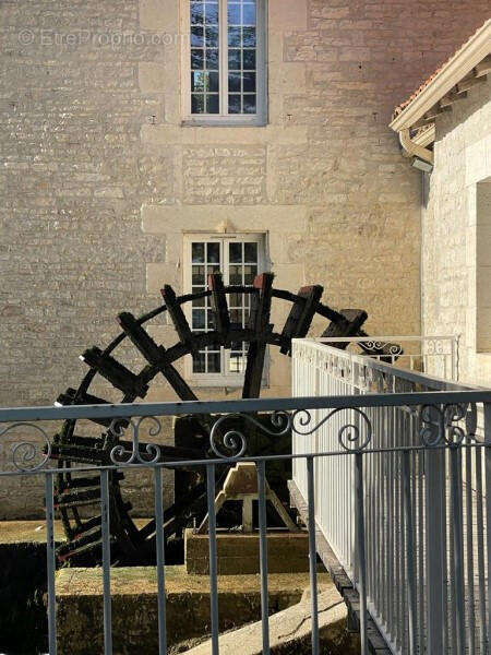 WHEEL - Maison à CHENON