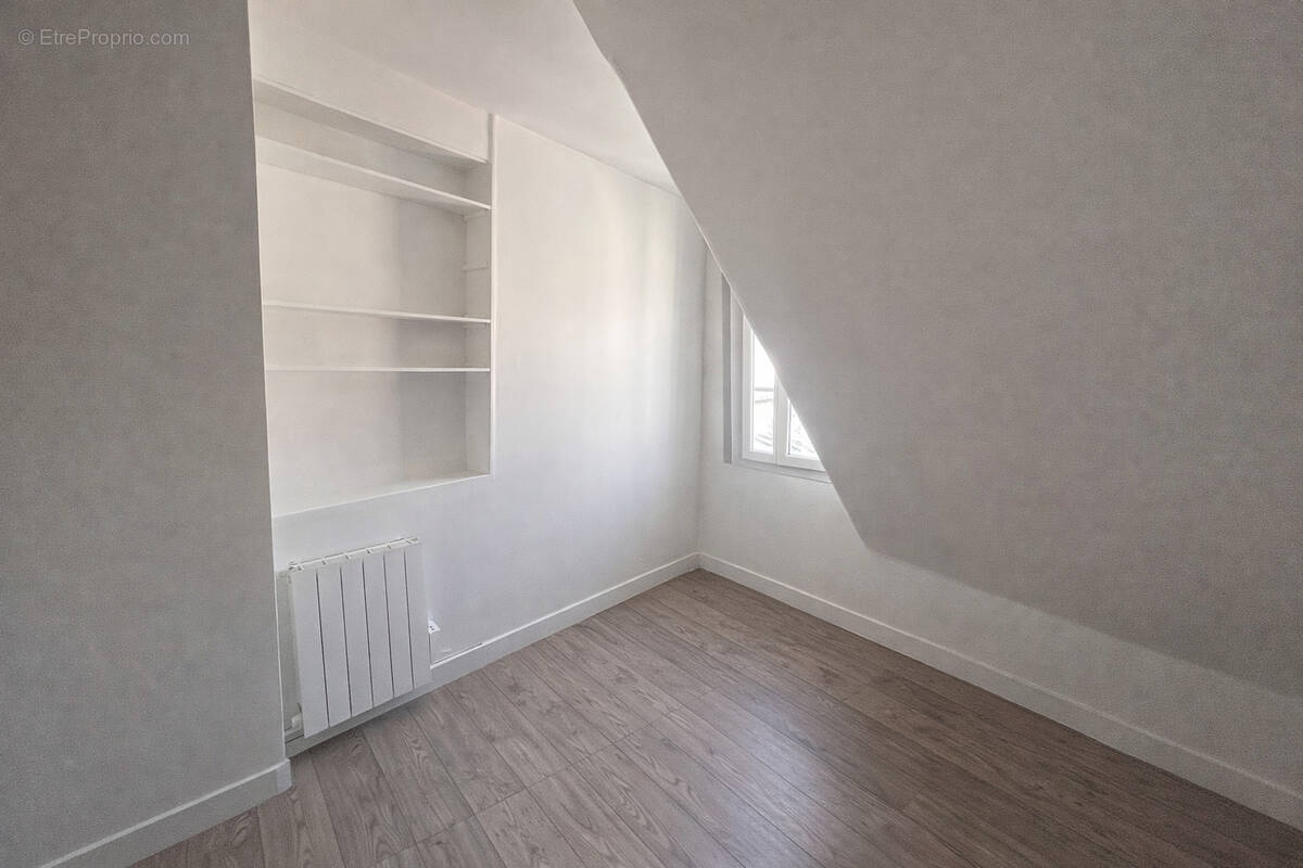 Appartement à PARIS-3E