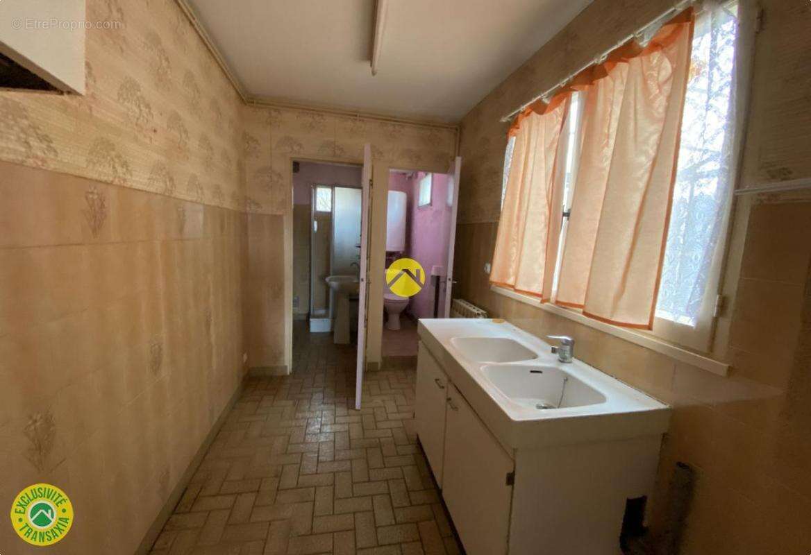 Maison à JOUET-SUR-L&#039;AUBOIS