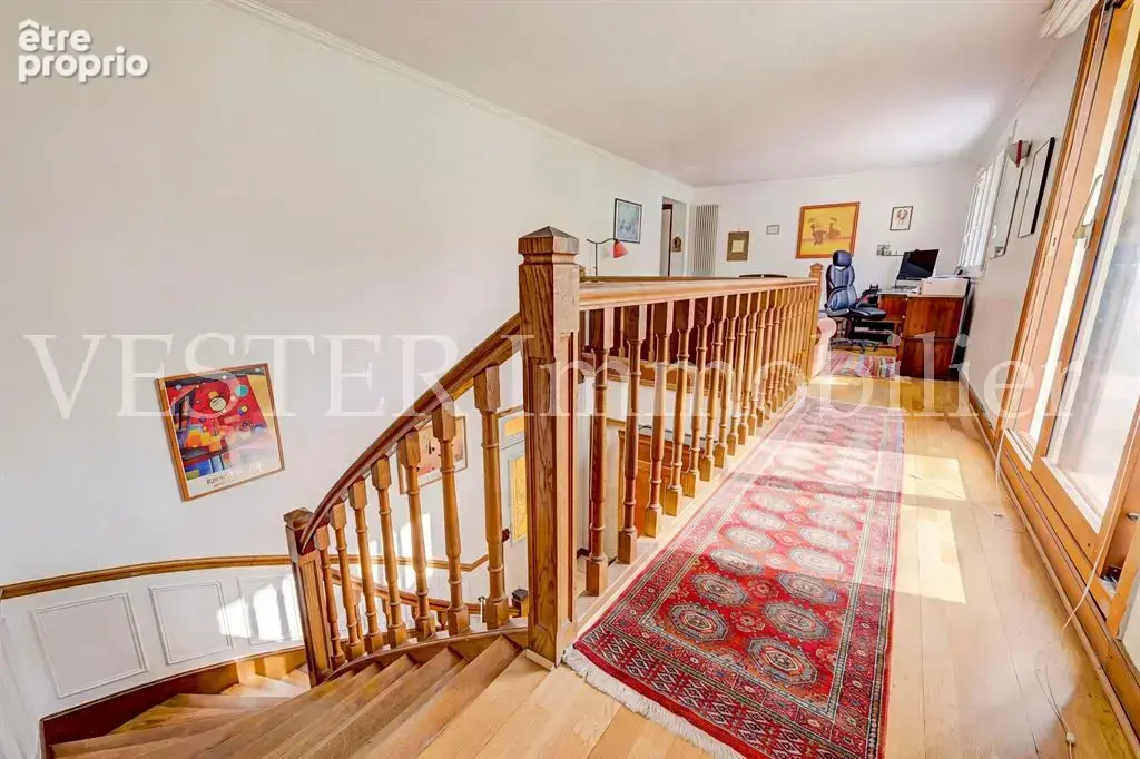 À deux pas de Paris, maison généreuse pensée pour bien vivre... - photo 10
