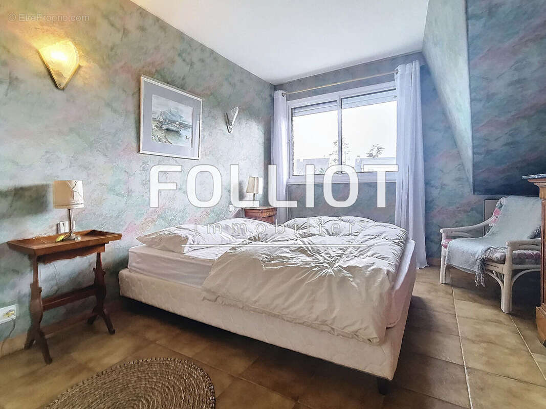 Maison à JULLOUVILLE