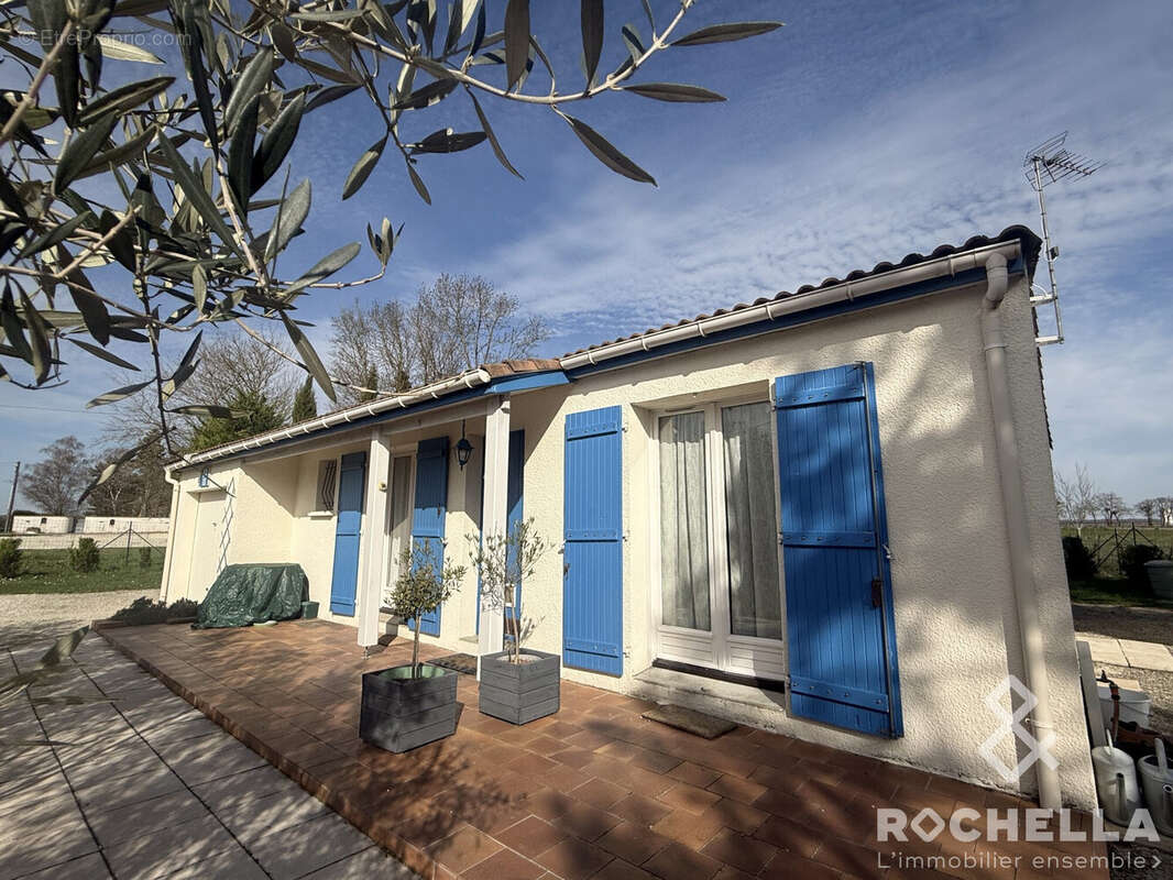 Maison à BLANZAC-LES-MATHA