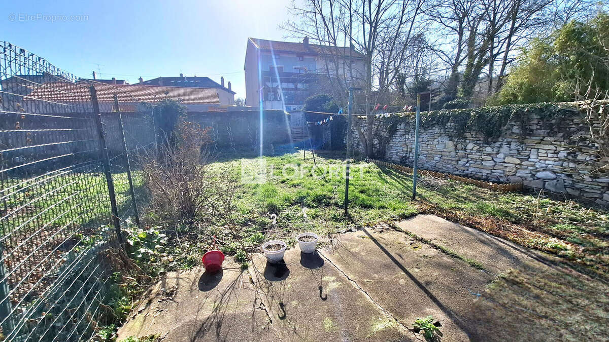 Maison à ROSIERES-AUX-SALINES