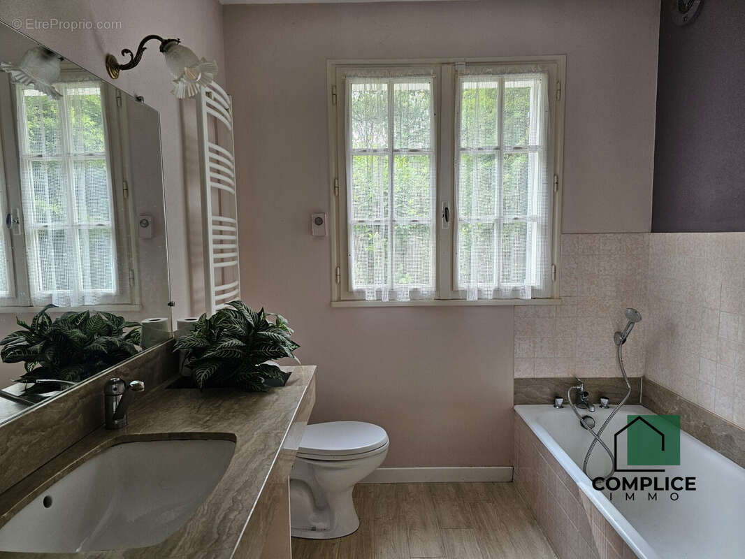 Maison à VIGNEUX-DE-BRETAGNE