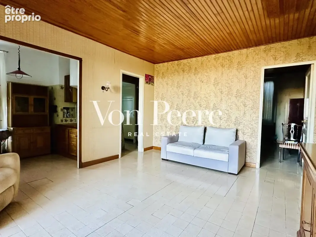 Villeneuve-les-avignon — appartement terrasse avec vue panoramique et fort potentiel - photo 4