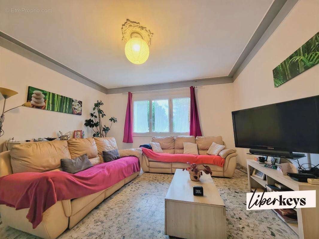 Maison à MAS-GRENIER