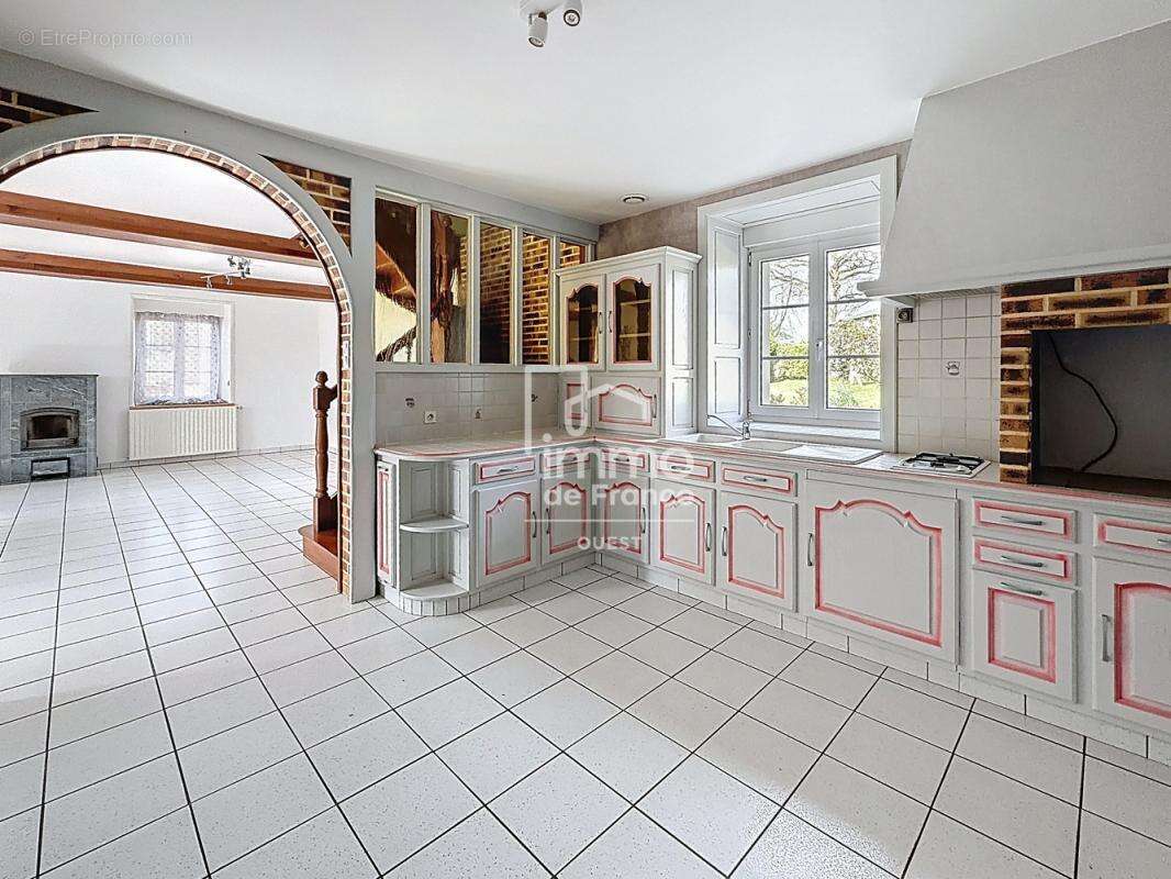 Maison Marcillé-la-ville 8 pièces 175 m² - photo 11
