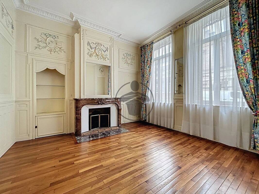 Maison à SAINT-QUENTIN