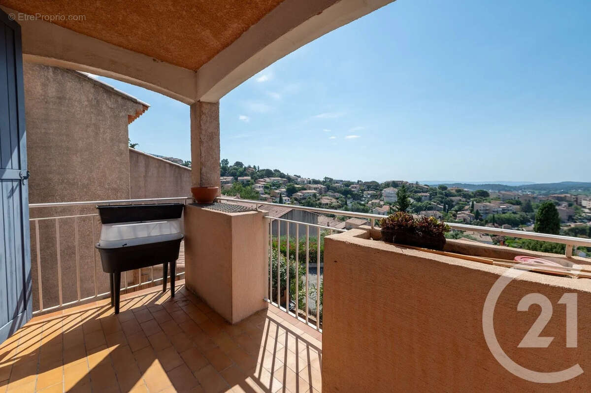 Maison à BORMES-LES-MIMOSAS