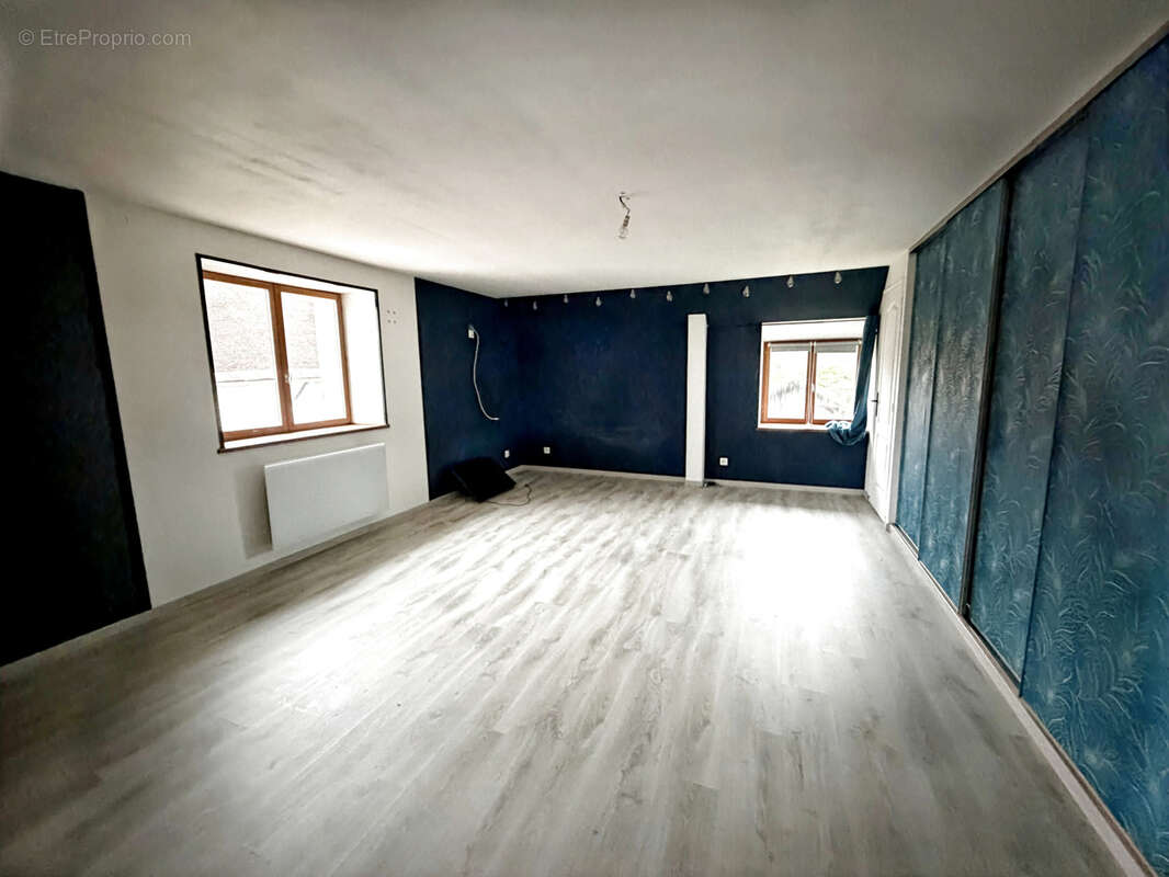 Maison à LONGUEVILLE-SUR-AUBE