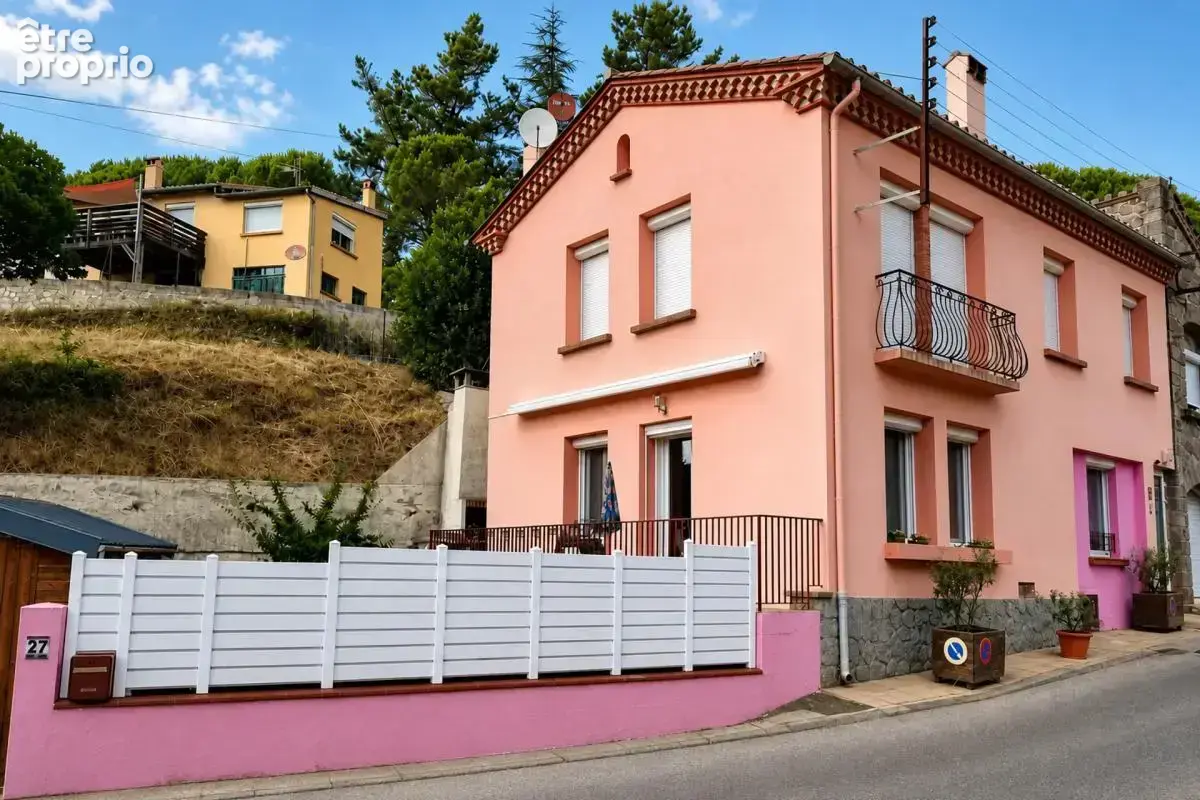Maison de 5 pièces de 145 m² à Saint-Laurent-de-Cerdans - photo 12