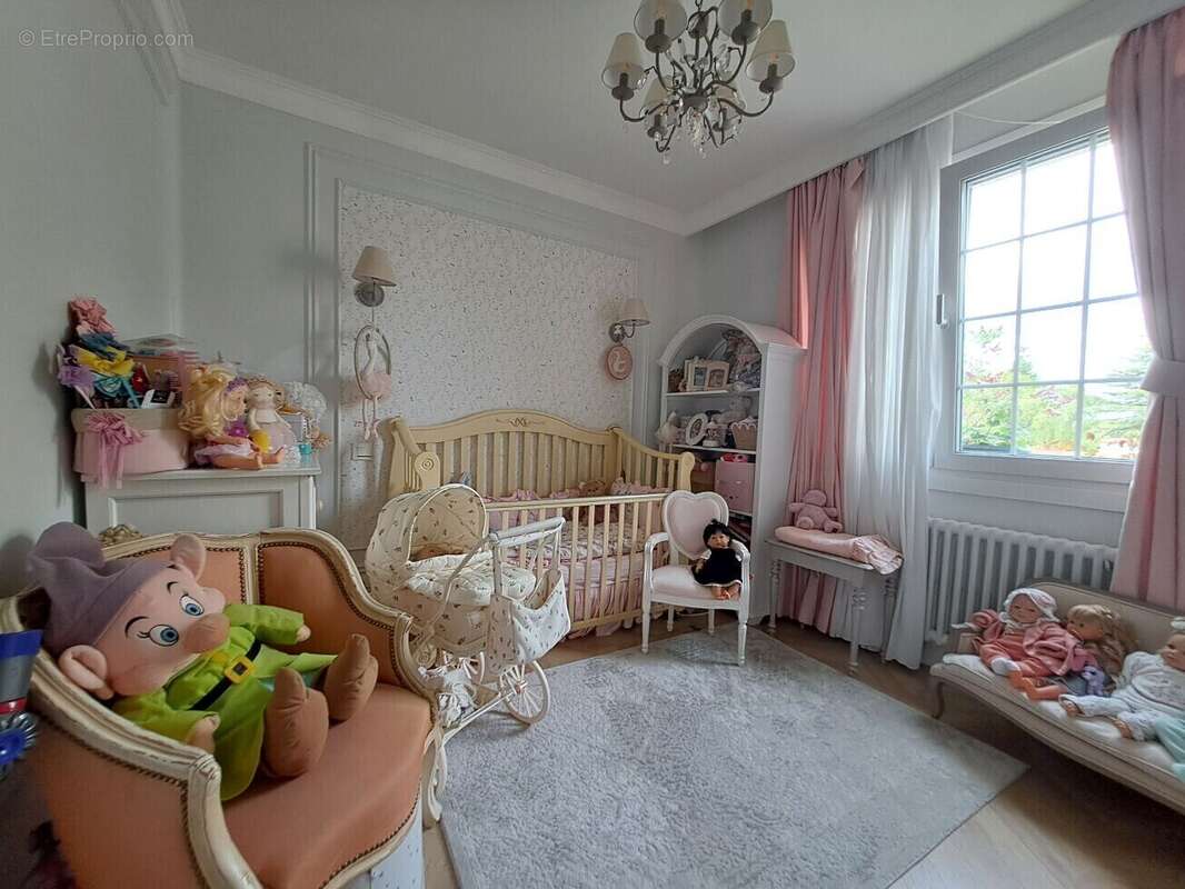 Maison Poigny La Foret 7 pièces à vendre - photo 9