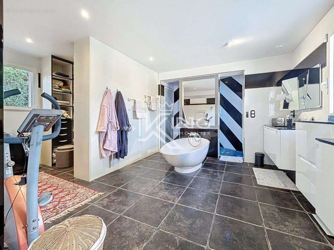 Maison à SAINT-RAPHAEL