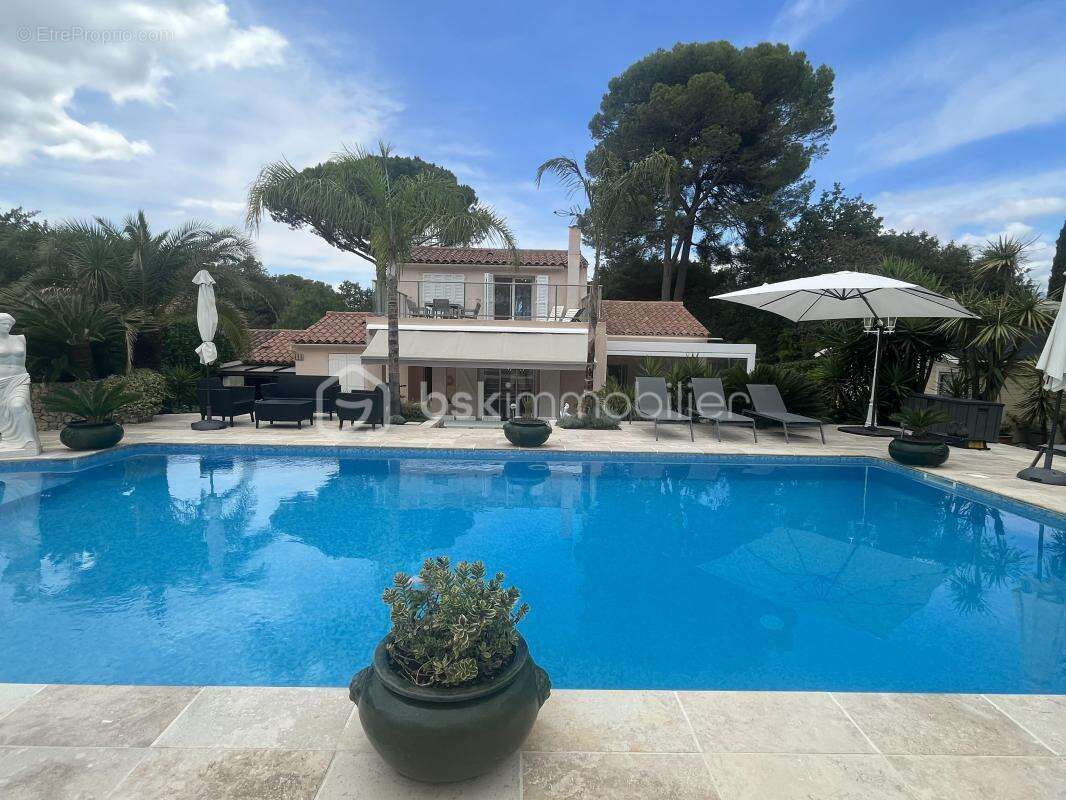 Maison à MOUANS-SARTOUX