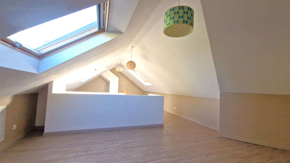 Maison à MAGNY-LES-HAMEAUX