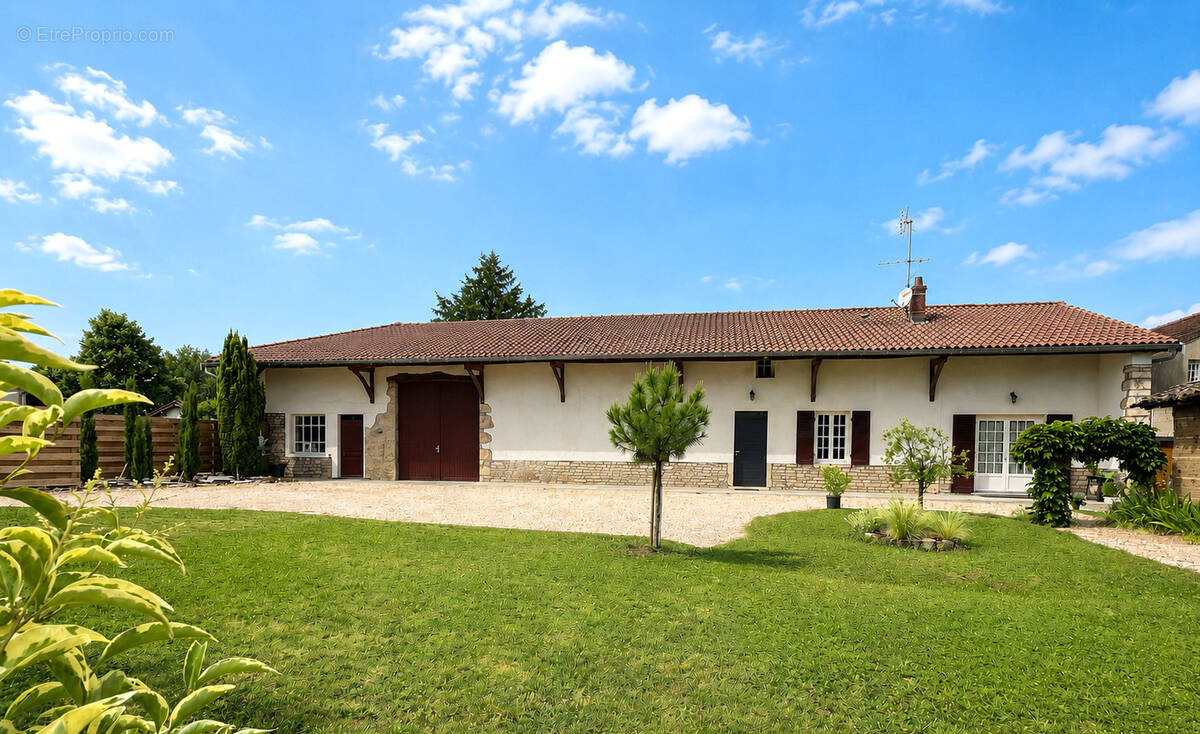 Maison à MANZIAT