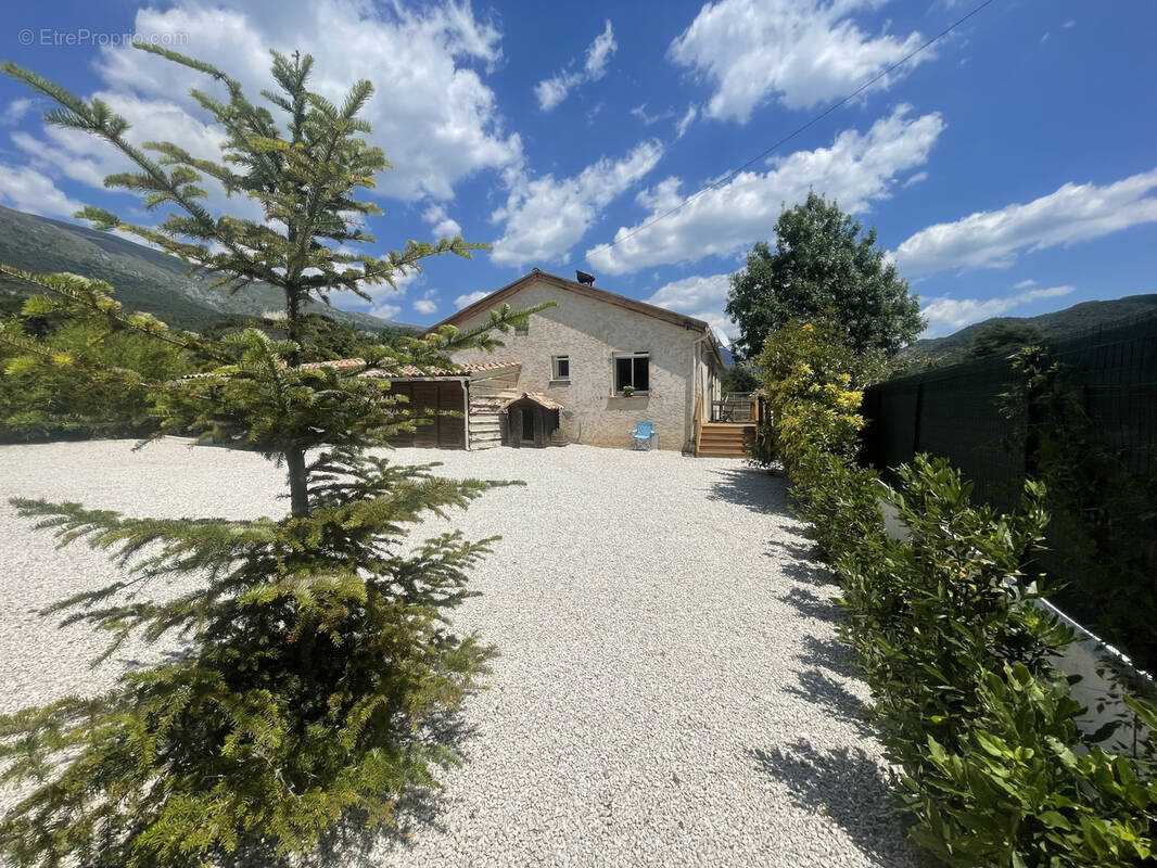 Maison à PEYROULES