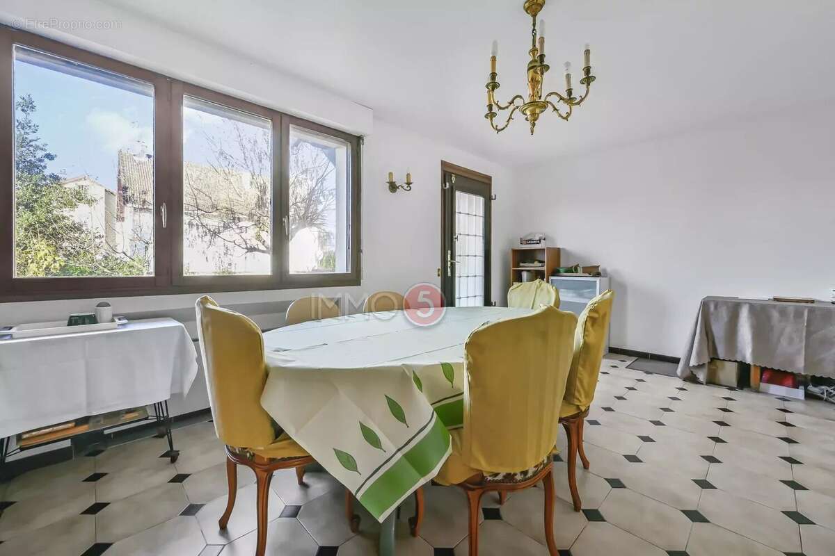 Maison à VILLEMOMBLE