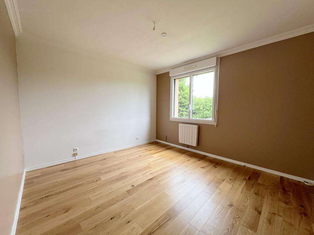 Maison à SAVIGNE-L'EVEQUE