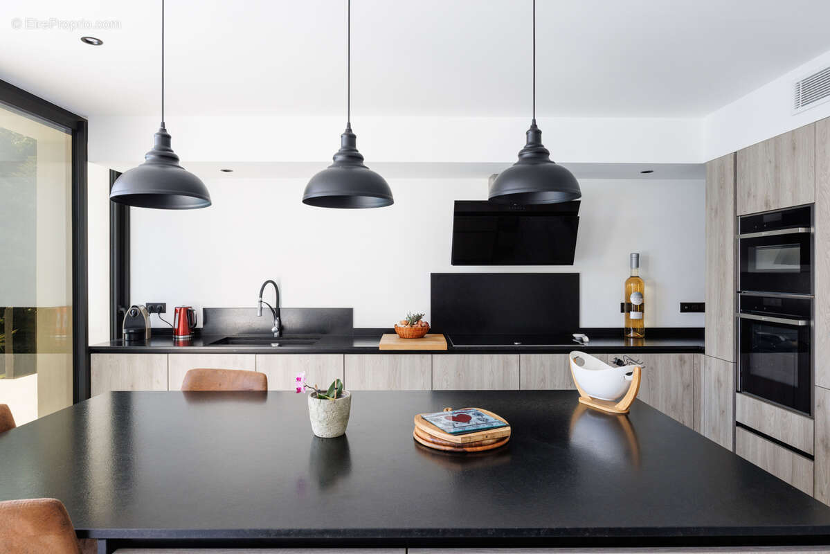 Maison à TOURRETTES-SUR-LOUP