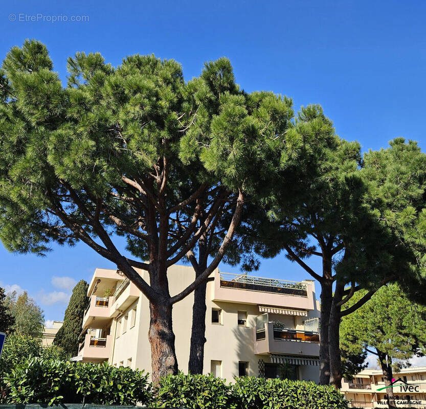 Appartement à VILLENEUVE-LOUBET