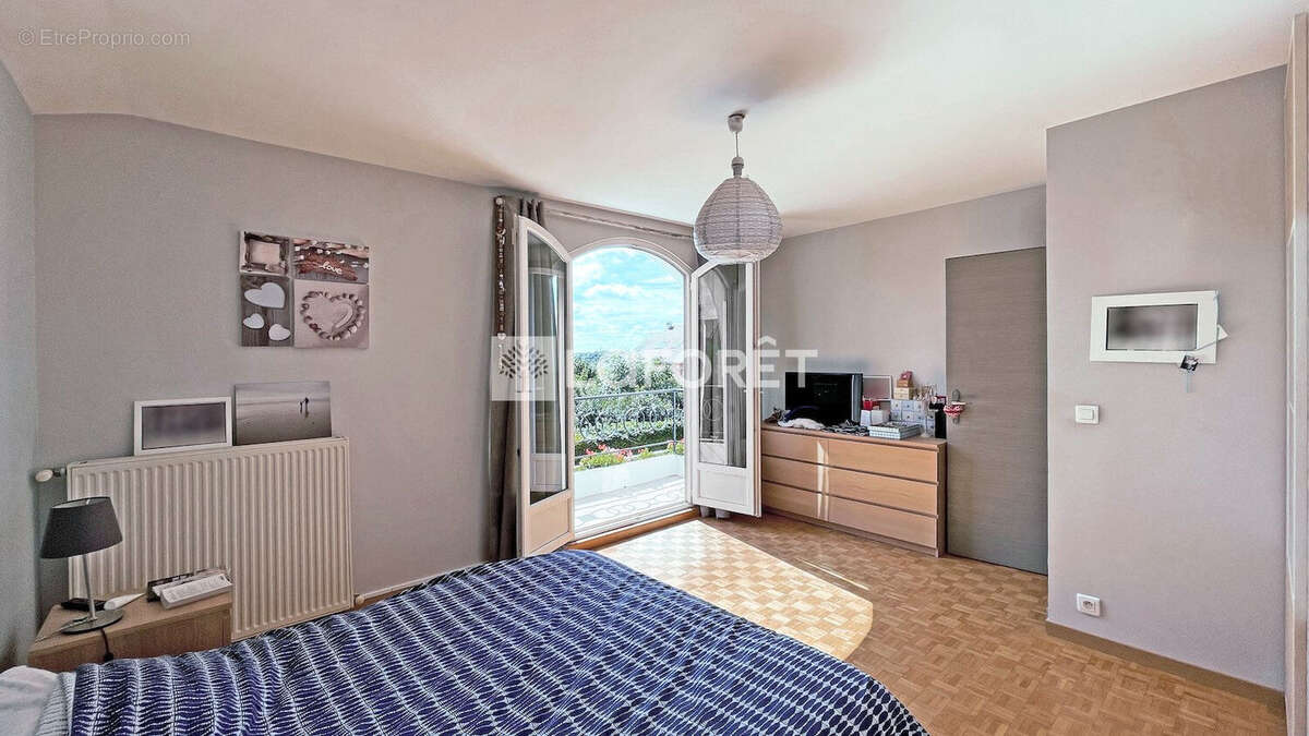 Maison à ORMESSON-SUR-MARNE