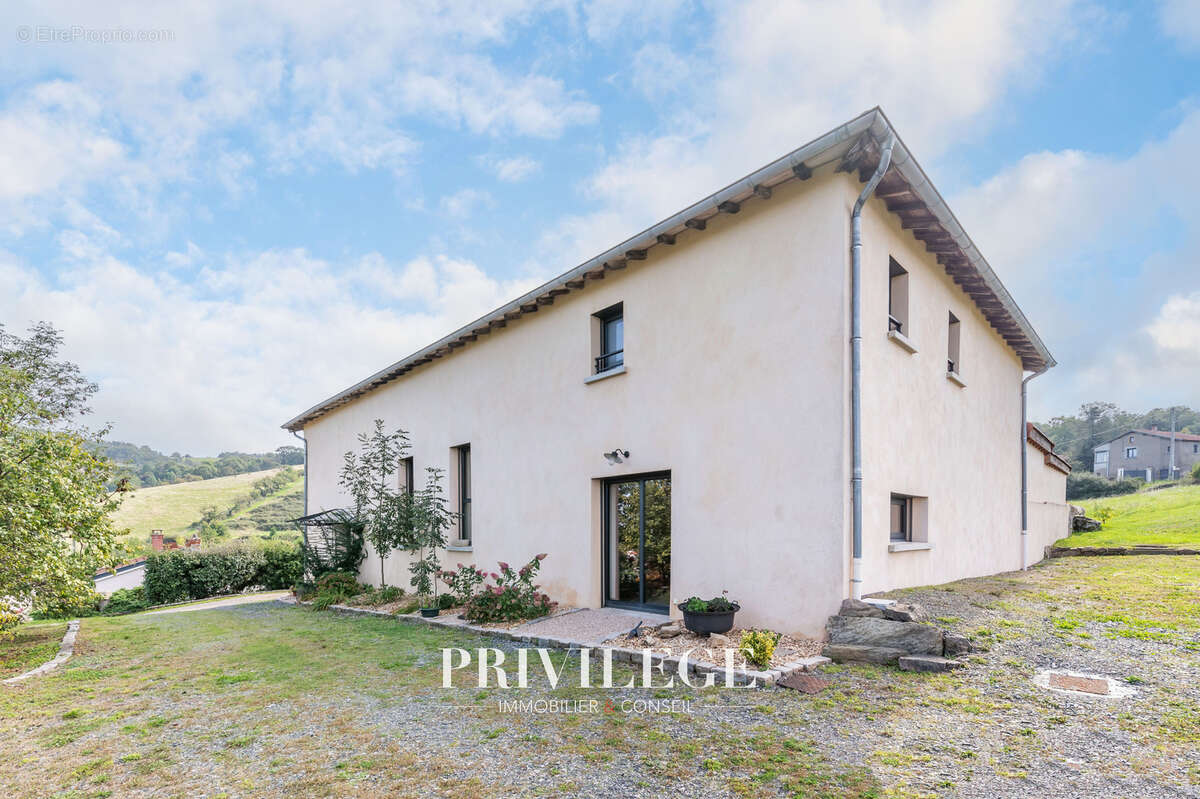 Maison à LENTILLY