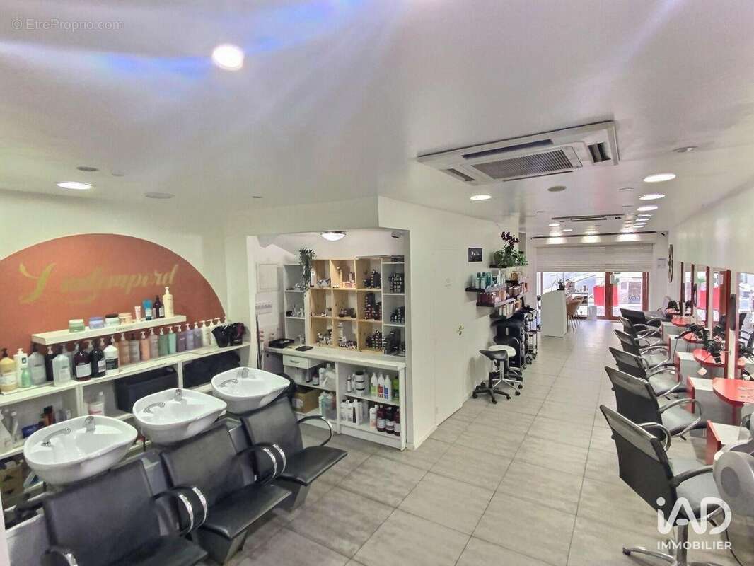 Photo 3 - Commerce à LA CIOTAT