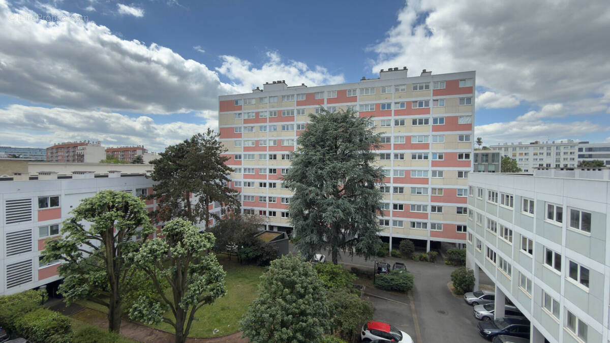 Appartement à MONTROUGE