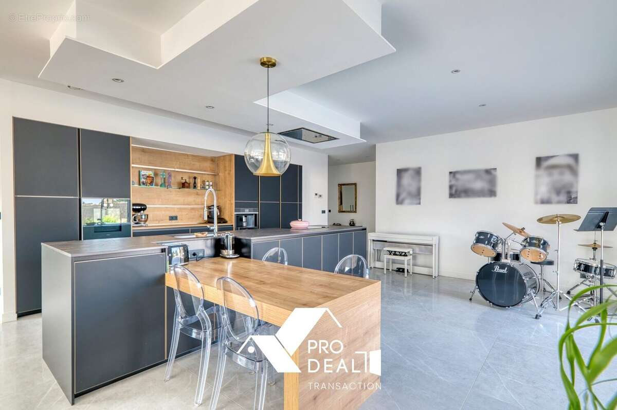 Maison à VILLETTE-D&#039;ANTHON