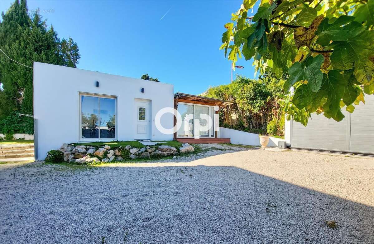 Maison à CARNOUX-EN-PROVENCE