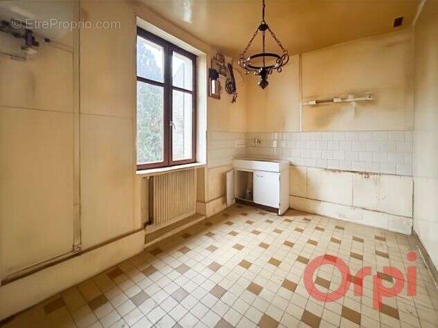 Maison à SAINT-LOUP-DES-CHAUMES