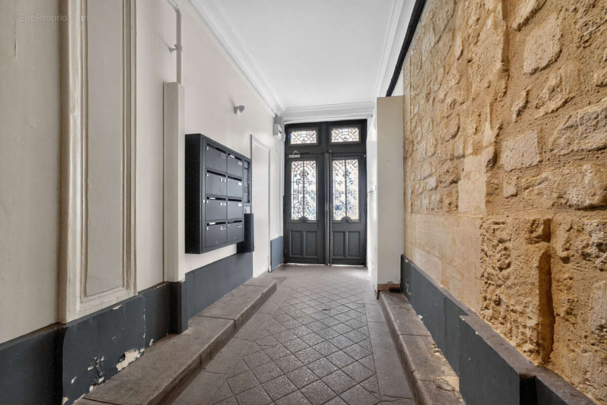 Appartement à PARIS-2E