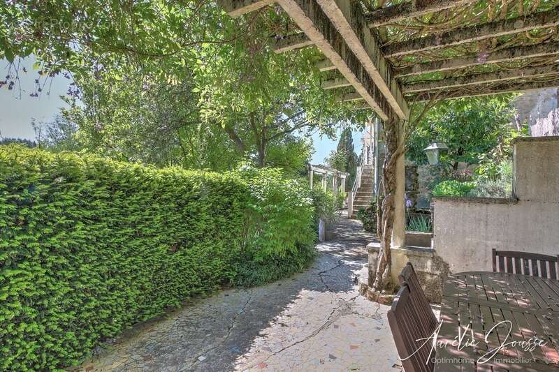 Maison à SAINT-PRIEST-TAURION