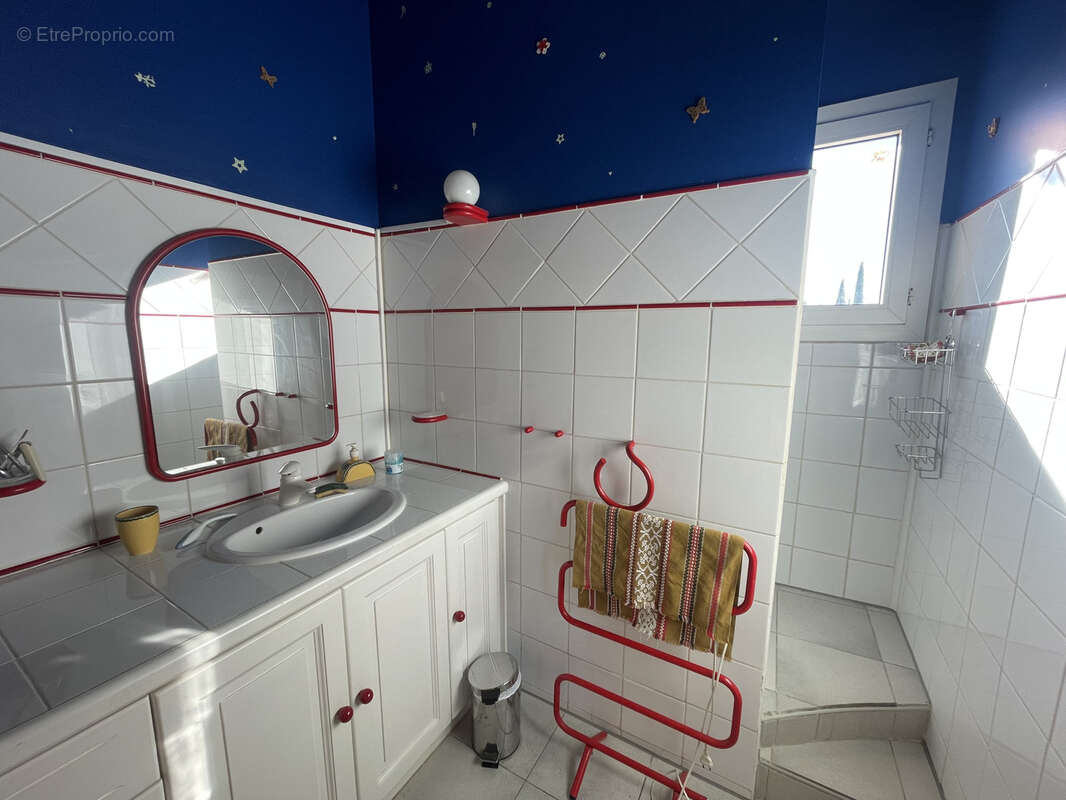 Maison à SAINT-BAUZILLE-DE-LA-SYLVE